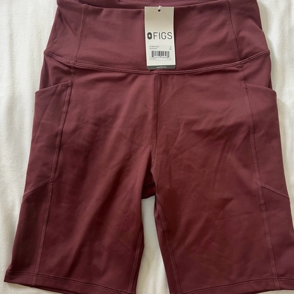 Figs Biker Shorts in Mauve Brown - Picture 4 of 7